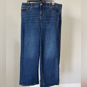 Torrid Bombshell wide leg denim women's 16 short casual modest high waist petite